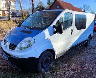 Renault Renault Trafic mit Bettgestell und Soundanlage Gebrauchtwagen