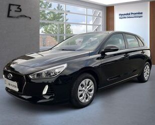 Hyundai Hyundai i30 1.4 Benzin 6-M/T Select Berganfahrassi Gebrauchtwagen