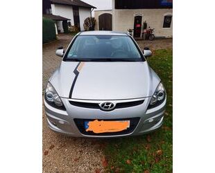 Hyundai Hyundai i30 CW 2.0 CRDi Premium Premium Gebrauchtwagen