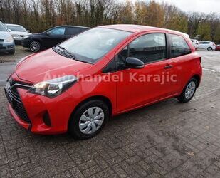 Toyota Toyota Yaris Basis--GARANTIE--EURO 6--1 HAND-- Gebrauchtwagen