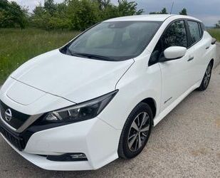 Nissan Nissan Leaf 150 PS 40KWH Acenta*KAMERA*KEYLESS*SZH Gebrauchtwagen