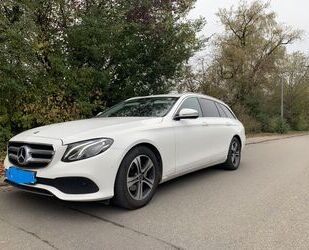 Mercedes-Benz Mercedes-Benz E 220 d T Autom. - Gebrauchtwagen