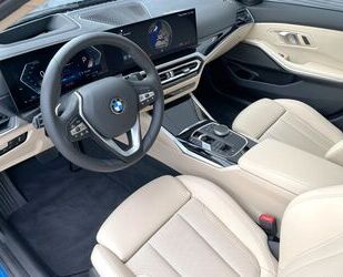 BMW BMW 318i Lim. *Schiebedach*Leder*Harman/Kardon*HUD Gebrauchtwagen