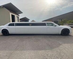 Chrysler Chrysler 300C 5.7 V8 HEMI Stretch Limo Discoboden Gebrauchtwagen