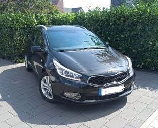 Kia Kia ceed Sportswagon 1.6 CRDi FIFA World Cup Kombi Gebrauchtwagen