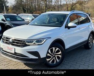 VW Volkswagen Tiguan 2,0TDI Active/IQ-LIGHT/AHK/PANO/ Gebrauchtwagen