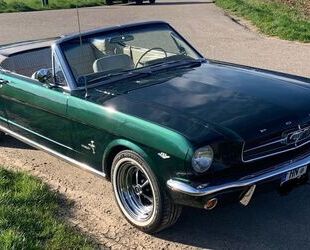 Ford Ford Mustang Cabrio, super schönes Fahrzeug Gebrauchtwagen