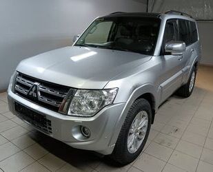 Mitsubishi Mitsubishi Pajero 3.2 DI-D Edition 30 4x4 Gebrauchtwagen