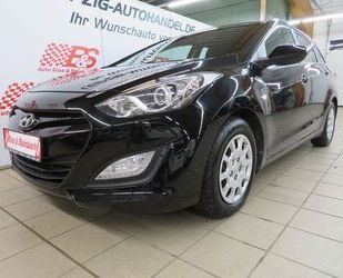 Hyundai Hyundai i30 cw Advantage*AHK*PDC*Klima*Temp*SHZ* Gebrauchtwagen