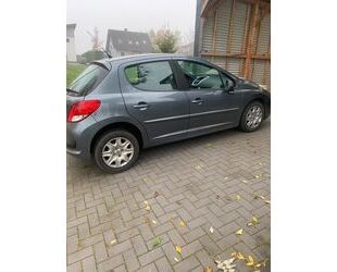 Peugeot Peugeot 207 Premium 95 VTi Premium Gebrauchtwagen