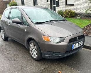 Mitsubishi Mitsubishi Colt Lim. 3-trg. XTRA Gebrauchtwagen