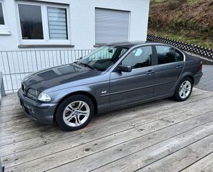 BMW BMW 328i - Gebrauchtwagen