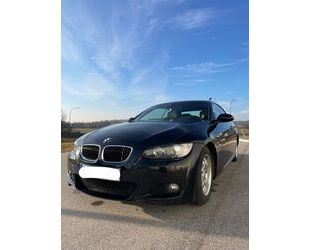 BMW BMW 320i Cabrio E93 M-Paket*Leder*Benzin* Gebrauchtwagen