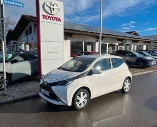 Toyota Toyota Aygo 1,0l Team D 5-Türer *Kamera,8-fach* Gebrauchtwagen