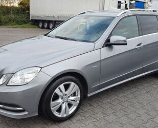 Mercedes-Benz Mercedes-Benz E 220 CDI T AVANTG./NAVI/KLIMA/LEDER Gebrauchtwagen