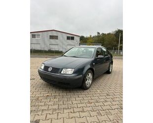 VW Volkswagen Bora 1.6 Basis Basis Gebrauchtwagen