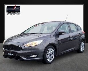 Ford Ford Focus Lim. Business/AHK/Winterpaket/Navi Gebrauchtwagen