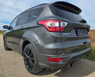 Ford Ford Kuga ST Automatik Navi Xenon Pano Gebrauchtwagen