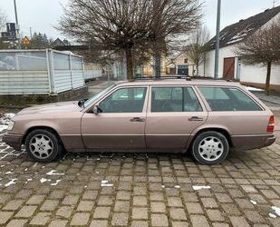 Mercedes-Benz Mercedes-Benz W124 220 T Kombi Benzin MOPF Gebrauchtwagen