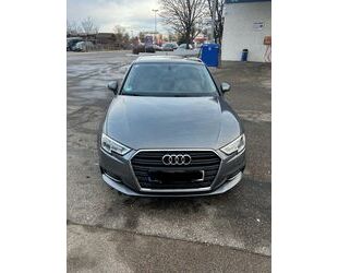 Audi Audi A3 30 TDI design. Mit Winter und Sommerrei Gebrauchtwagen