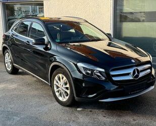 Mercedes-Benz Mercedes-Benz GLA 200 STYLE ~1-HAND~NAVI~SHZ~AHK~L Gebrauchtwagen