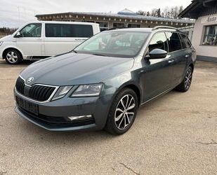 Skoda Skoda Octavia 2.0 TDI DSG SOLEIL Combi*LED*AHK*Kam Gebrauchtwagen