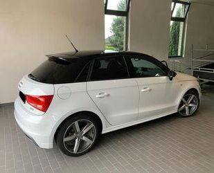 Audi Audi A1 1.4 TFSI admired Sportback, 1. Hd+Scheck.g Gebrauchtwagen