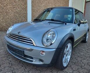 Mini MINI Cooper COOPER Navigation Sport Gebrauchtwagen