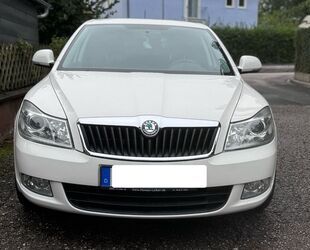 Skoda Skoda Octavia 1.6 TDI DSG Family Combi Family Gebrauchtwagen