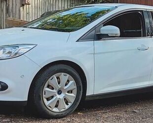 Ford Ford Focus 1.0, Zahnriemen Neu, HU Neu Gebrauchtwagen