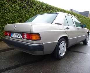 Mercedes-Benz Mercedes-Benz 190 E 1,8 Automatik Stahlschiebedach Gebrauchtwagen