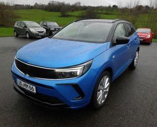 Opel Opel Grandland GSe Plug-in Hybrid ALLRAD AHK 300PS Gebrauchtwagen