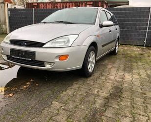 Ford Ford Focus 1.8 Ghia Ghia Gebrauchtwagen