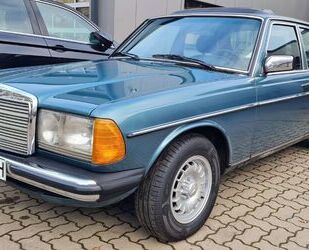 Mercedes-Benz Mercedes-Benz 230 E 123 Gebrauchtwagen