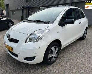 Toyota Toyota Yaris 1.0 VVTi Acces Gebrauchtwagen