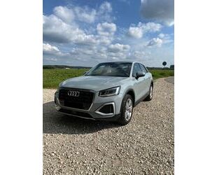 Audi Audi Q2 advanced 35 TFSI 150 kW S tronic Pfeilgrau Gebrauchtwagen