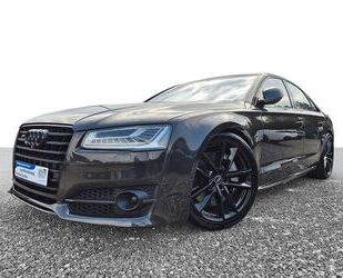 Audi Audi S8 PLUS 4.0 TFSI QUATTRO 700+ PS SPORT KERAMI Gebrauchtwagen