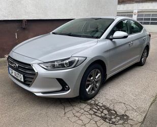 Hyundai Hyundai Elantra 1,6 Automatik Gebrauchtwagen