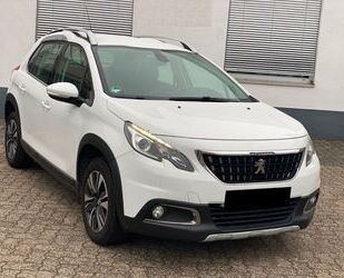 Peugeot Peugeot 2008 Allure AUTOMATIK *Navi/CarPlay/Sitzhe Gebrauchtwagen