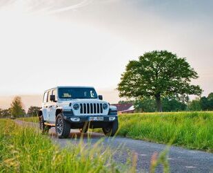 Jeep Jeep Wrangler 2.0 4xe Unlimited Sahara Automatik . Gebrauchtwagen