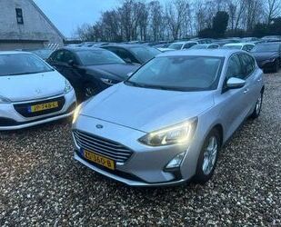 Ford Ford Focus 1.0 EcoBoost Trend Edition Business Gebrauchtwagen