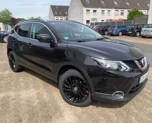 Nissan Nissan Qashqai 1.2 DIG-T Automatik in schwarz Gebrauchtwagen