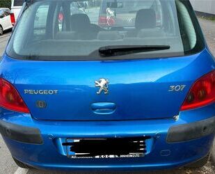 Peugeot Peugeot 307 Premium 110 Automatik Premium Gebrauchtwagen