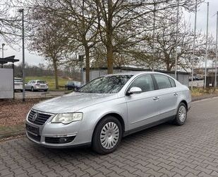 VW Volkswagen Passat Lim Comfortline 1.6TSI PDC SHZ K Gebrauchtwagen