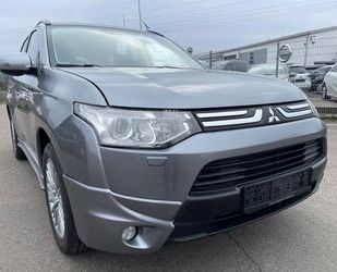 Mitsubishi Mitsubishi Outlander ClearTec Intense 4WD 7-Sitzer Gebrauchtwagen