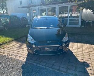 Ford Ford S-Max Titanium-AUTOMATIK-NAVI-PANO-8Fach Alu Gebrauchtwagen