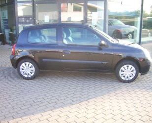 Renault Renault Clio 1.2 16V Privilege Expression Gebrauchtwagen