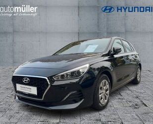 Hyundai Hyundai i30 SELECT *FLA*SpurH*Navi*PDC*KAM*SHZ Gebrauchtwagen