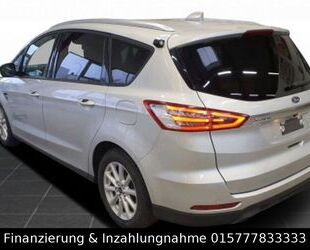 Ford Ford S MAX Automatik LED Navi Tempomat 8 Fach Appl Gebrauchtwagen