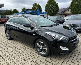 Hyundai Hyundai i30 cw blue Trend 1.Hand erst 52tkm PDC Gebrauchtwagen